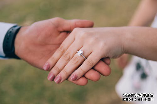 吵架冷战怎么解决